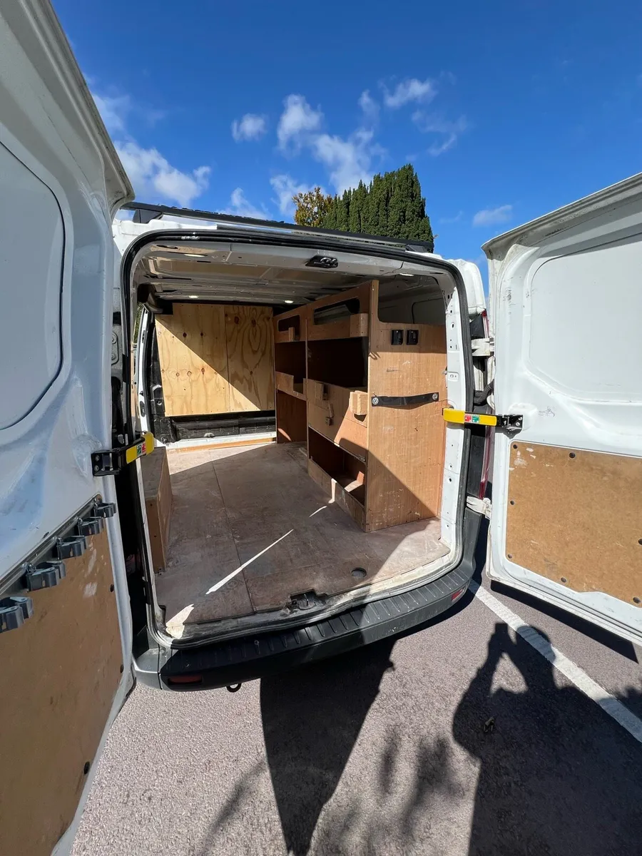 Ford Transit Custom - Image 3