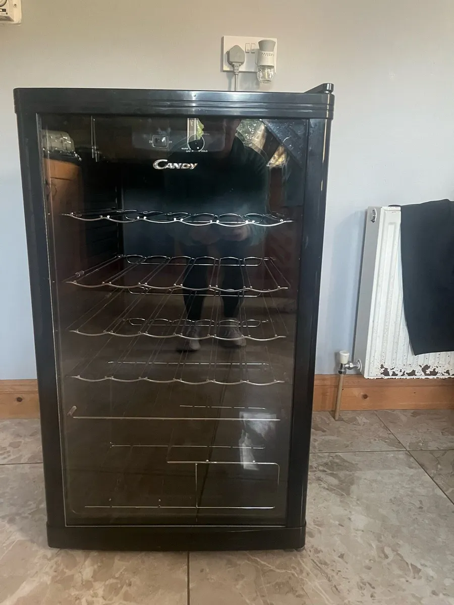 30 bottle wine cooler - Image 1