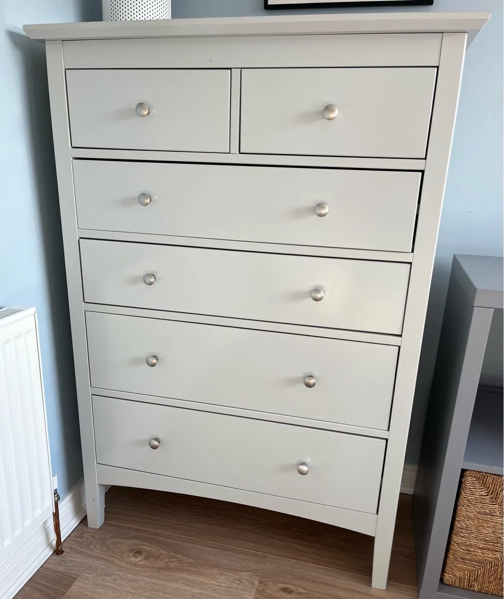 M&S single bed and chest of drawers - Image 1