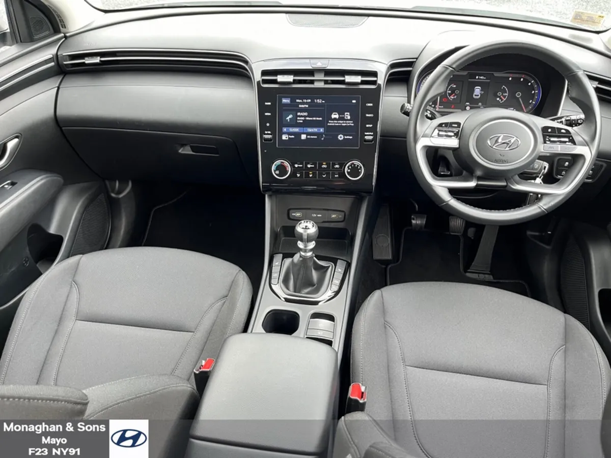 Hyundai Tucson COMFORT PLUS DIESEL 5DR - Image 2
