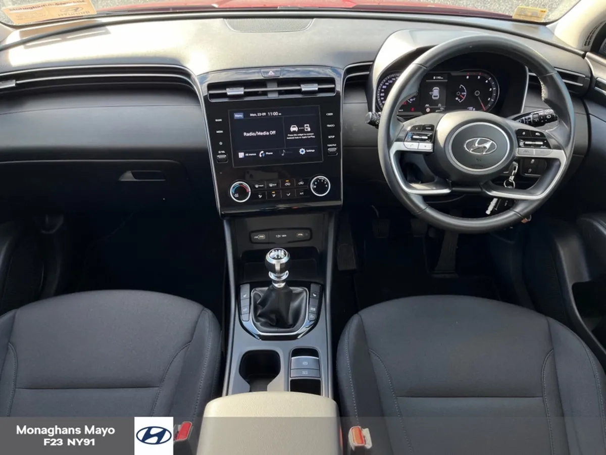 Hyundai Tucson 1.6 DIESEL COMFORT PLUS 5DR - Image 2