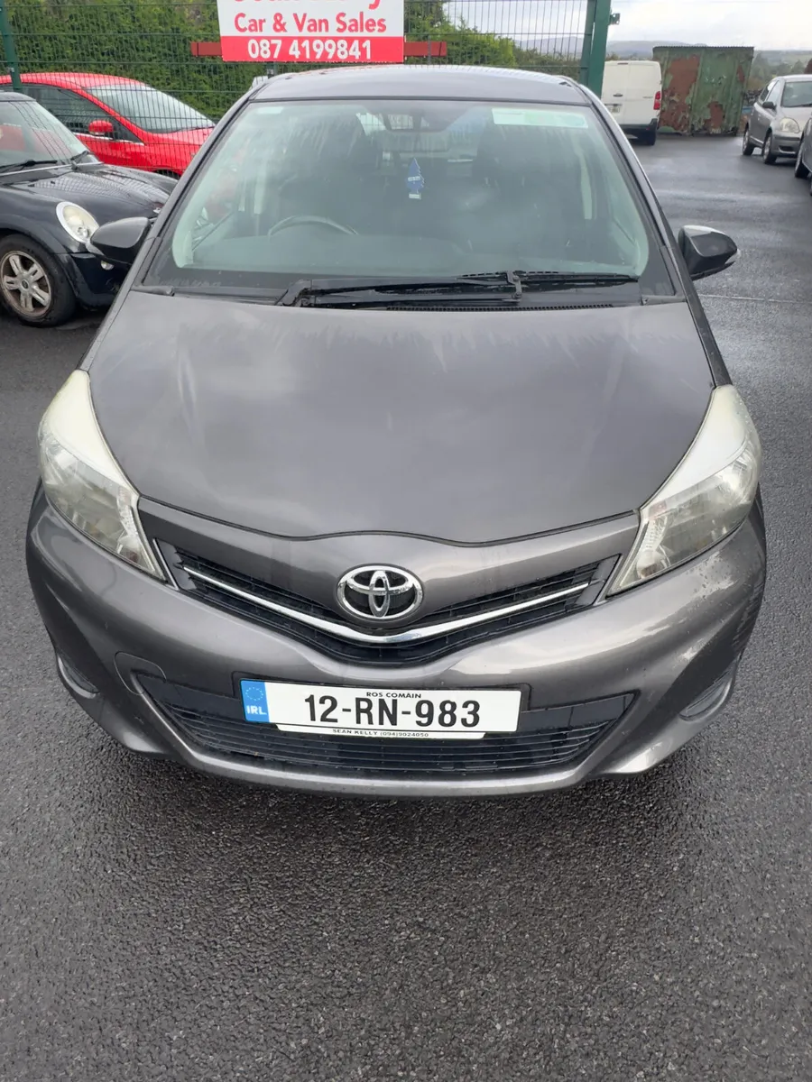 Toyota Yaris 2012 - Image 1