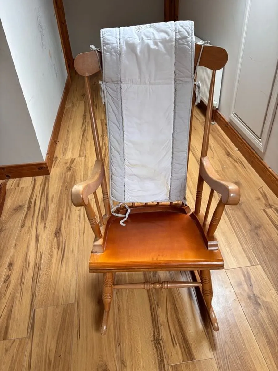 Rocking Chair - Image 3