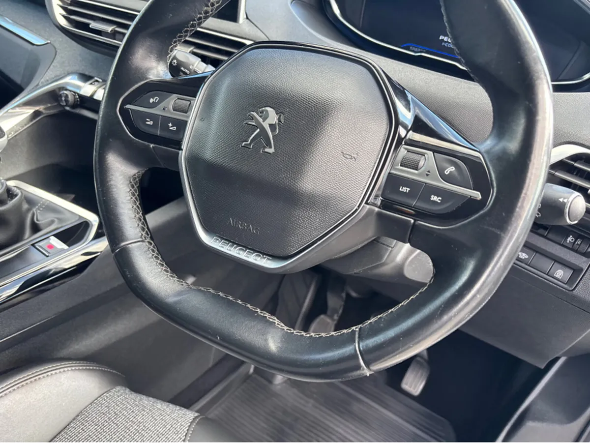 Peugeot 3008 1.5HDI BLUE ALLURE 130BHP - Image 3
