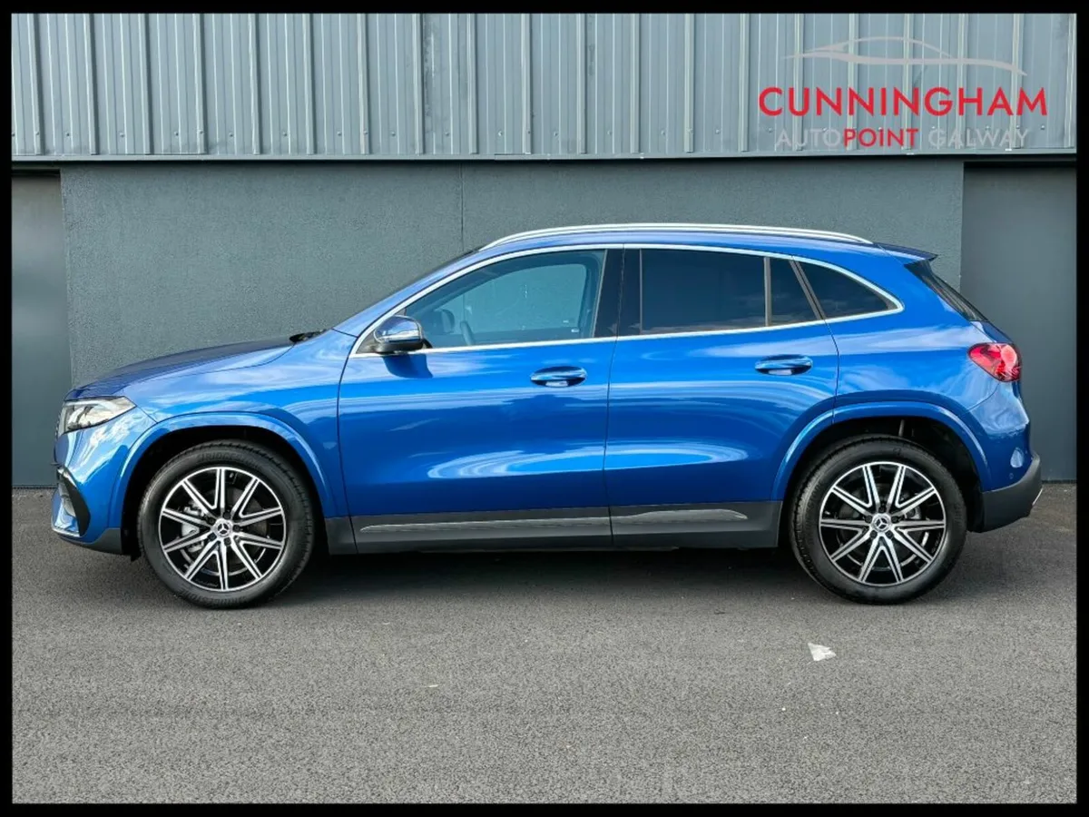 Mercedes-Benz EQA 250+ AMG LINE EXECUTIVE - Image 4