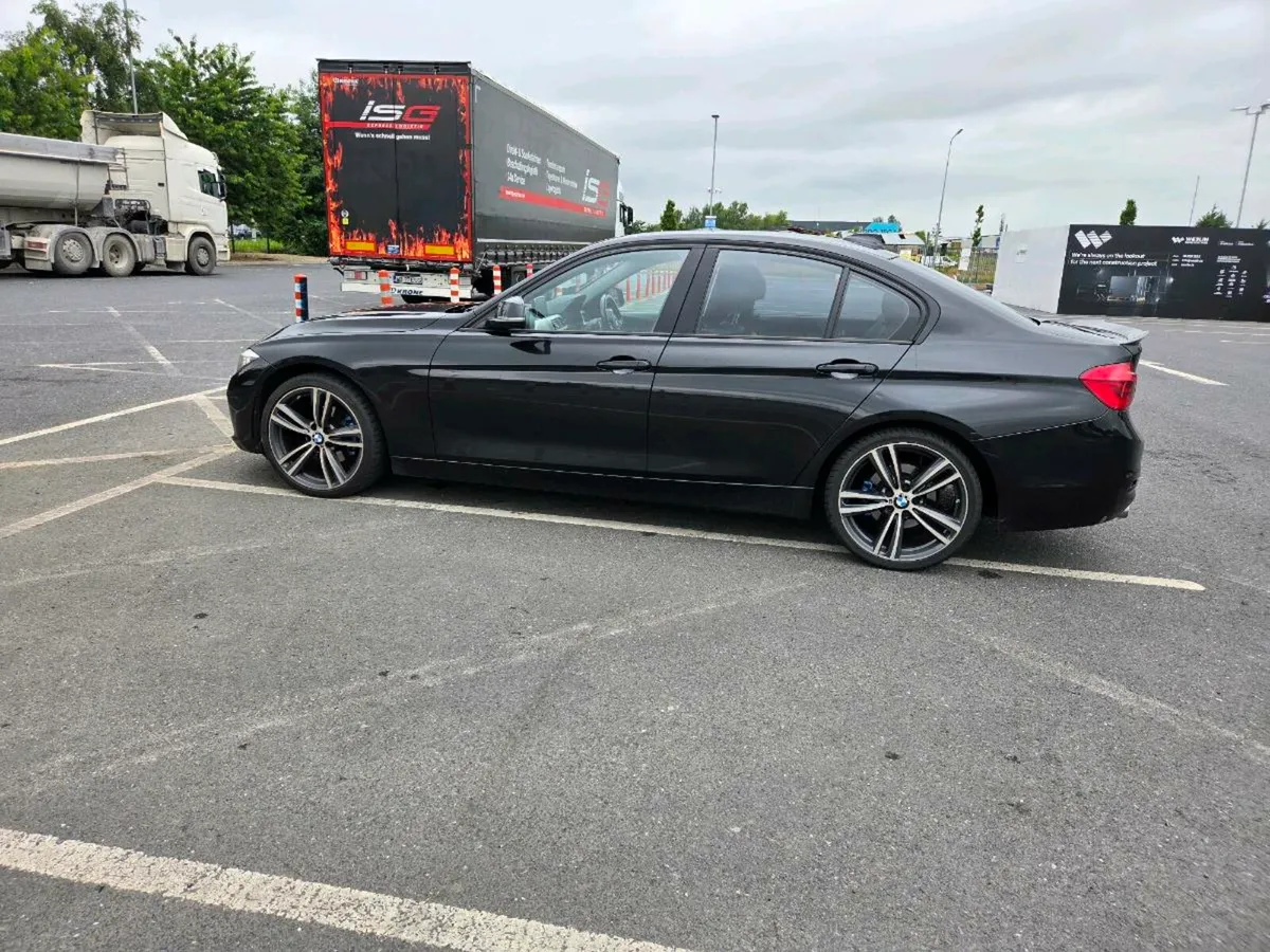 Bmw 320d automatic - Image 1