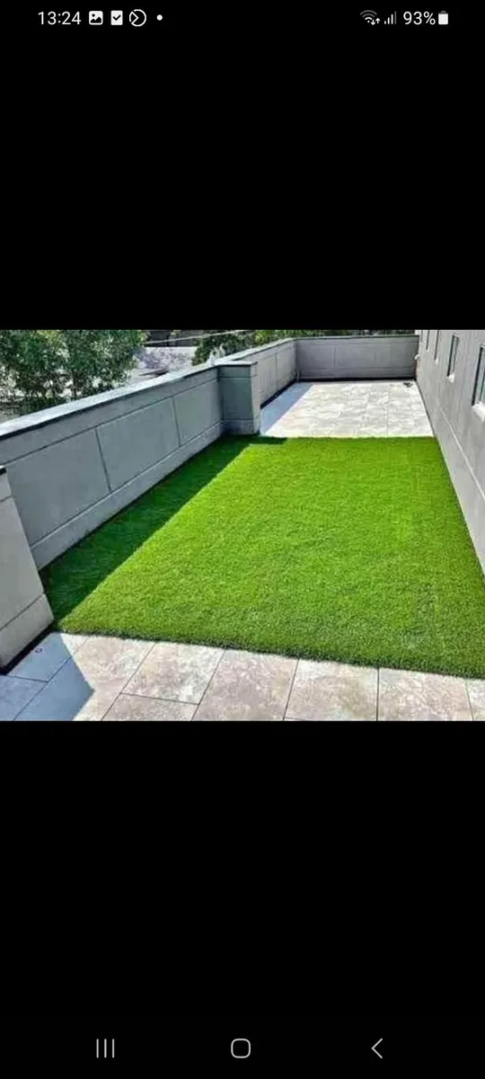 Premium quality artificial grass - Image 1