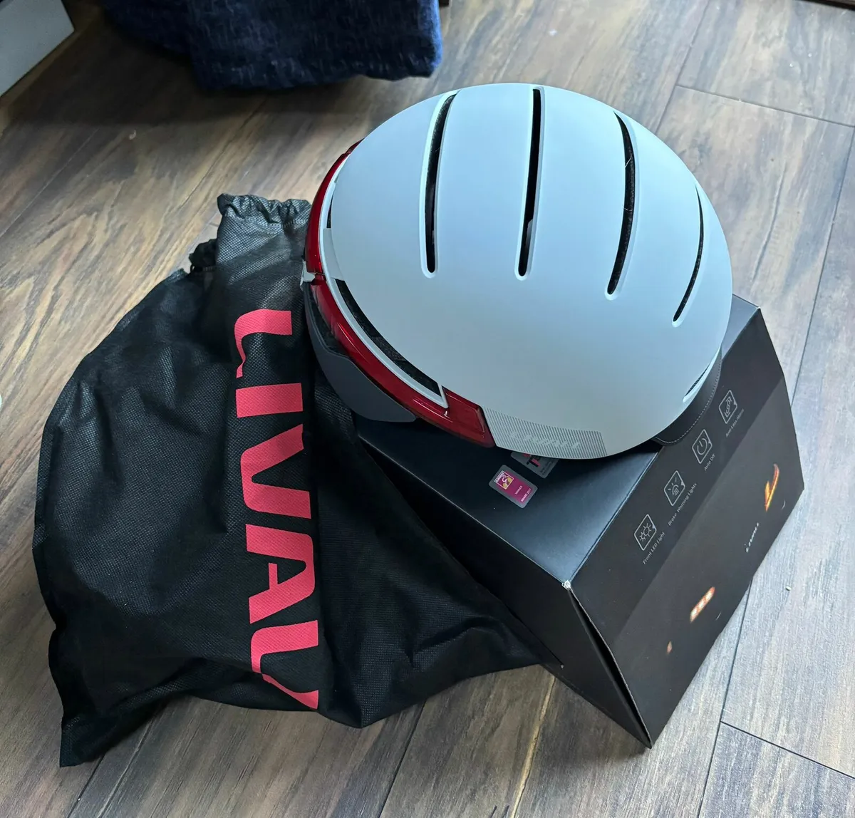 Cycling helmets and locks - Image 1