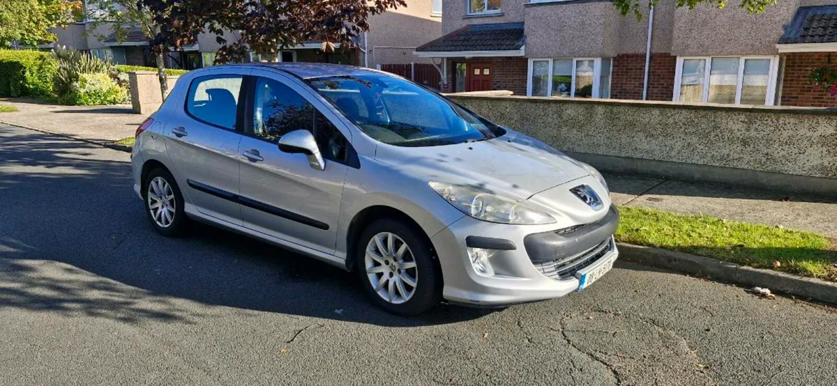 Peugeot 308 - Image 1