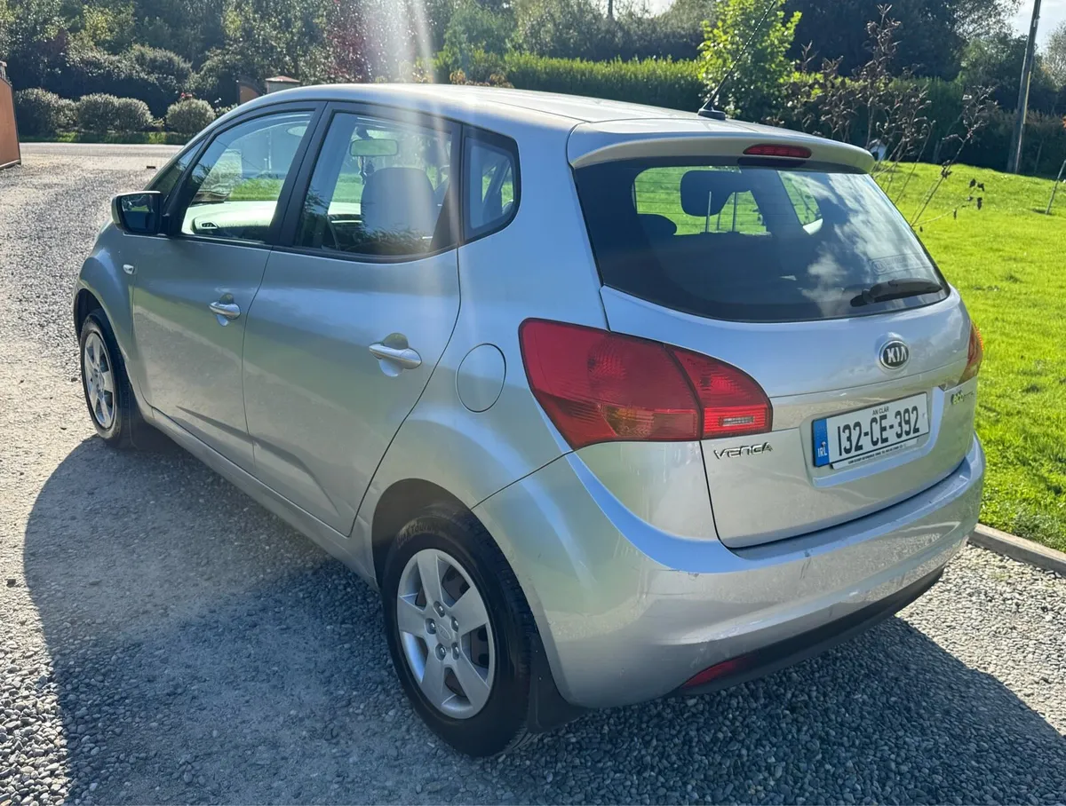 Kia Venga Low Miles - Image 4