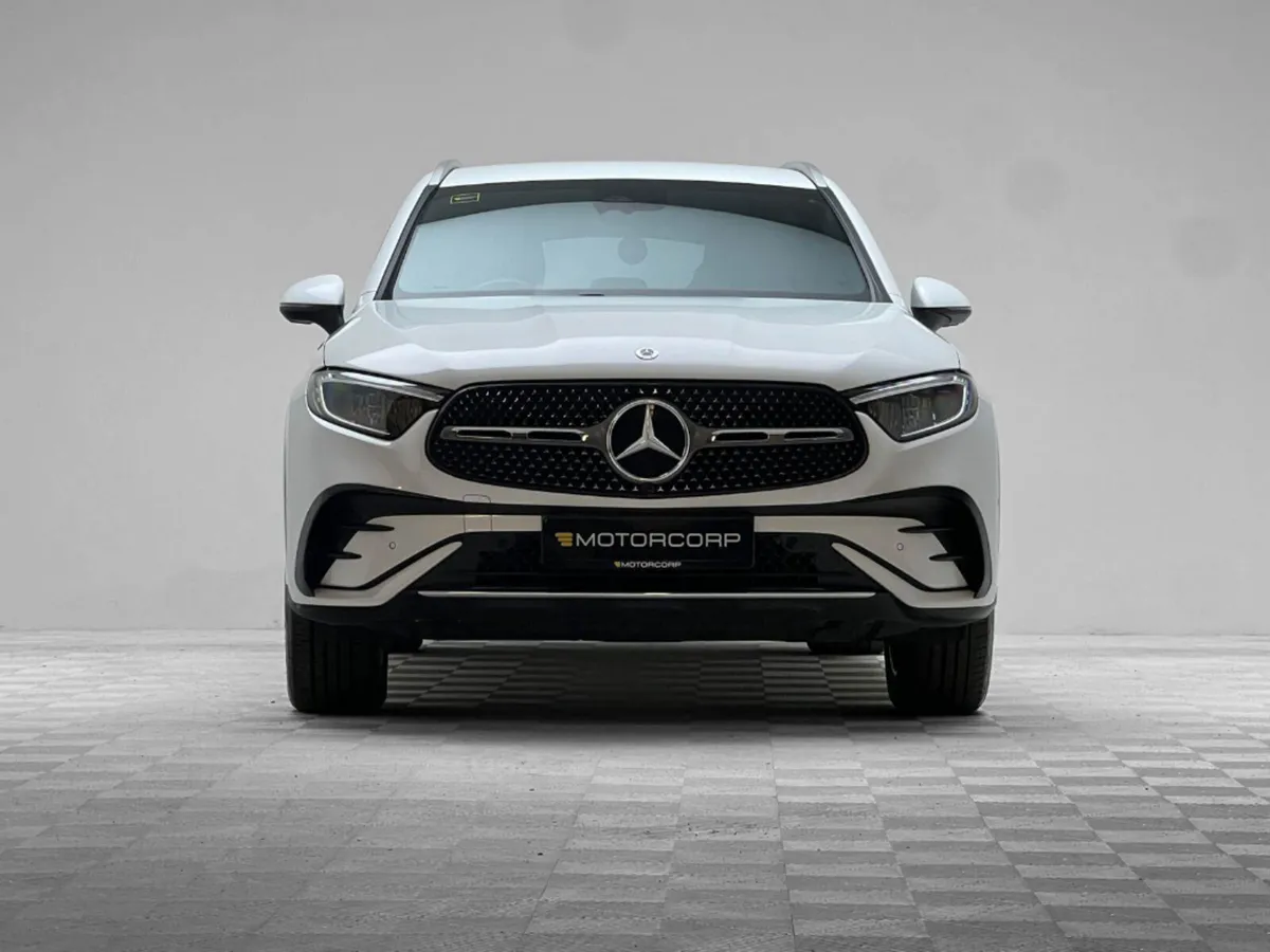 Mercedes-Benz GLC 300E AMG LINE - Image 2