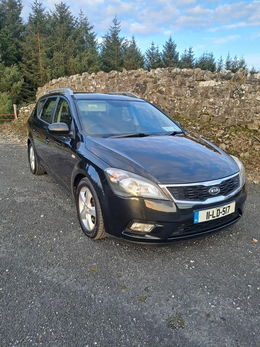 2011 Kia Ceed Estate - Black - 268,021km - Image 1