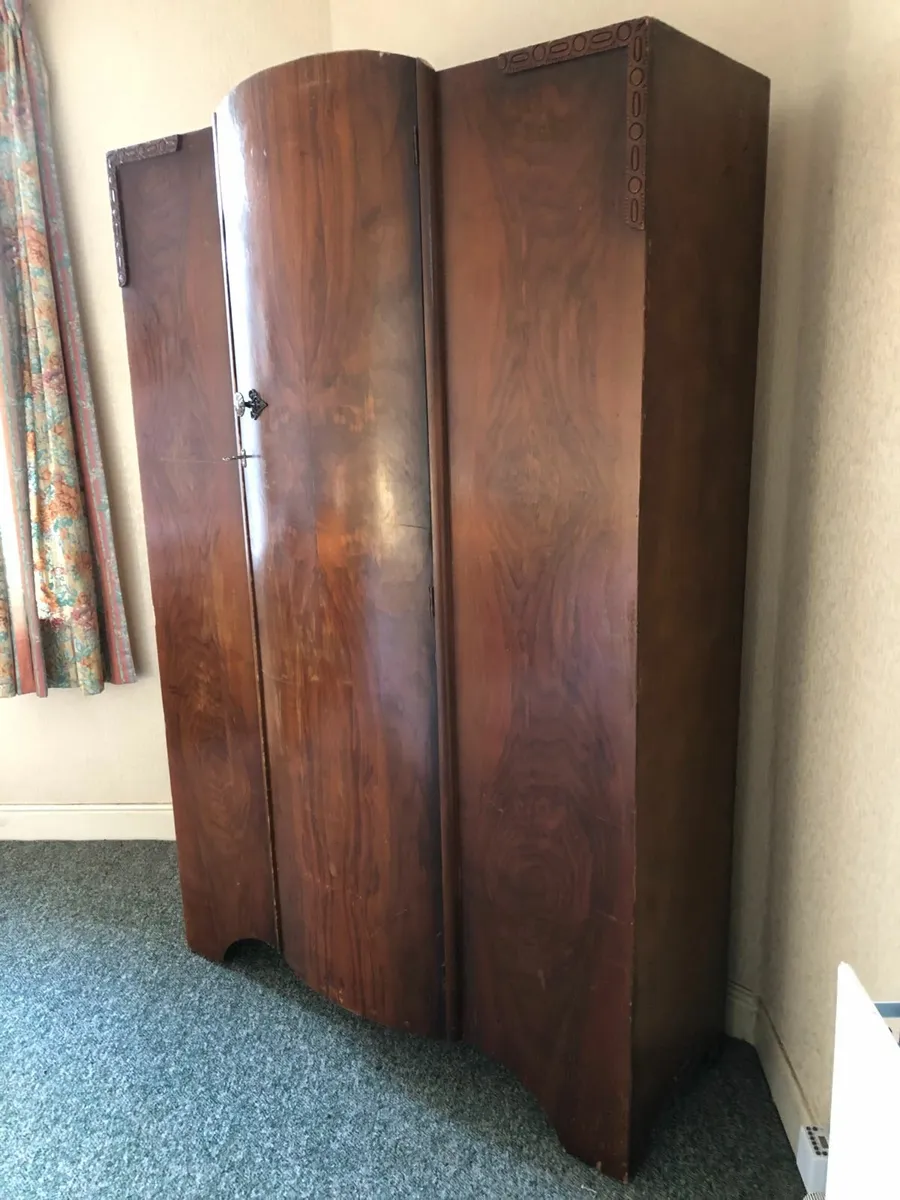 Vintage Wardrobe - Image 3