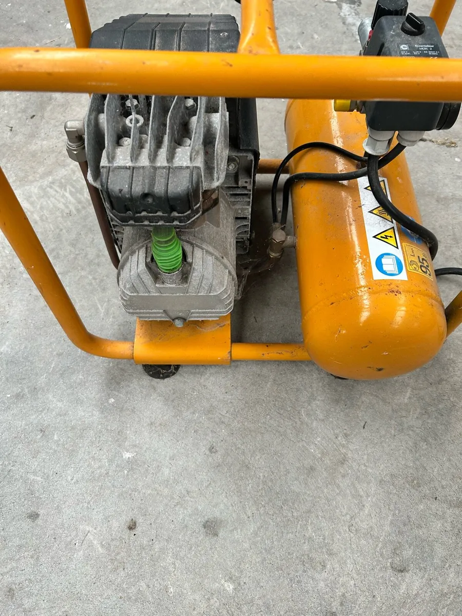 Air compressor - Image 3