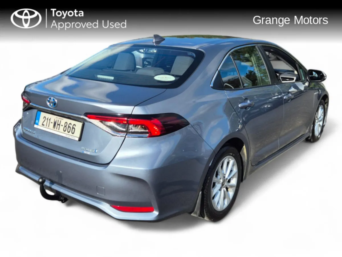 Toyota Corolla 1.8 HYBRID LUNA SALOON**GENUINE LOW - Image 3