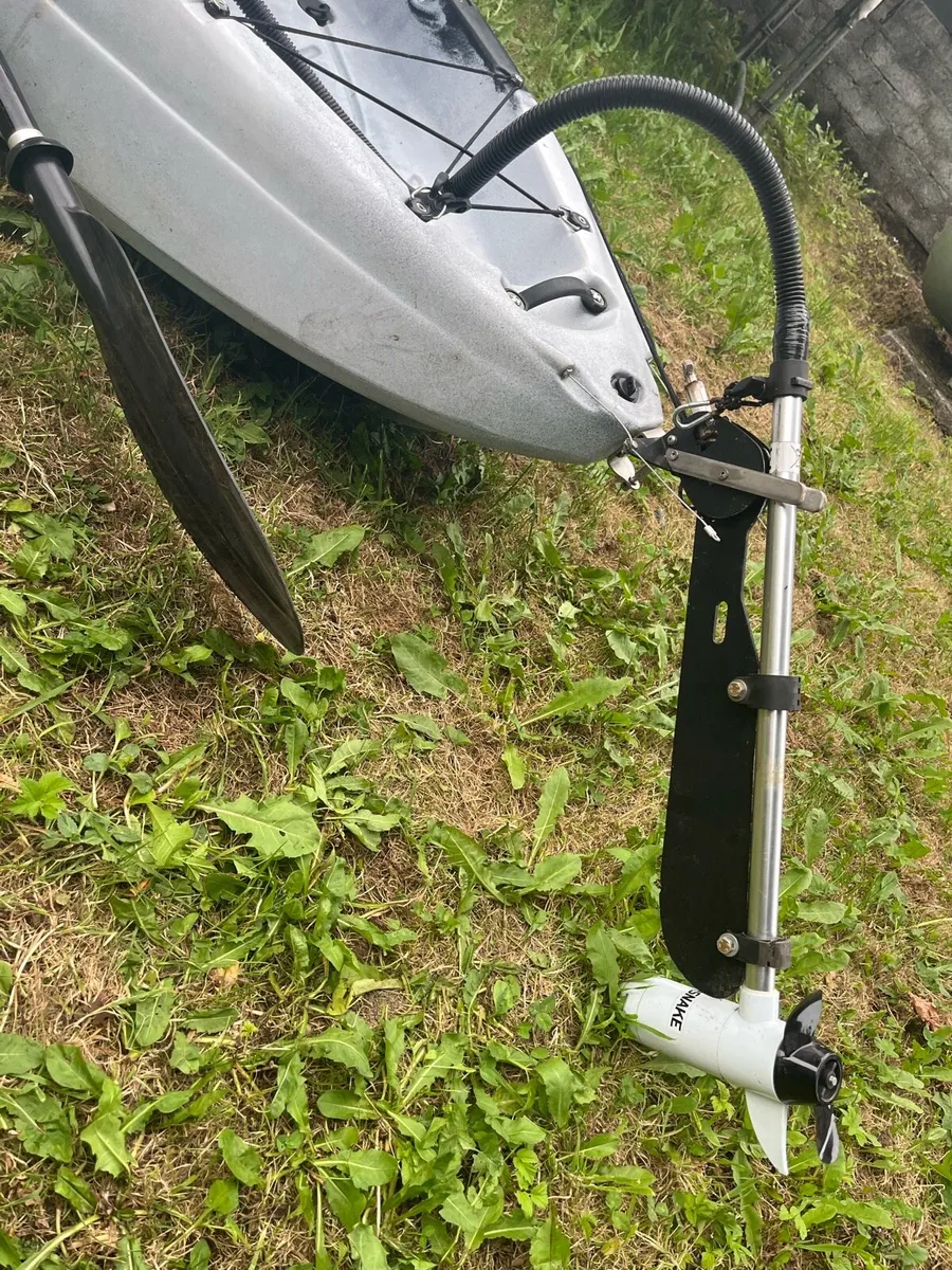 Fishing kayak - Image 4