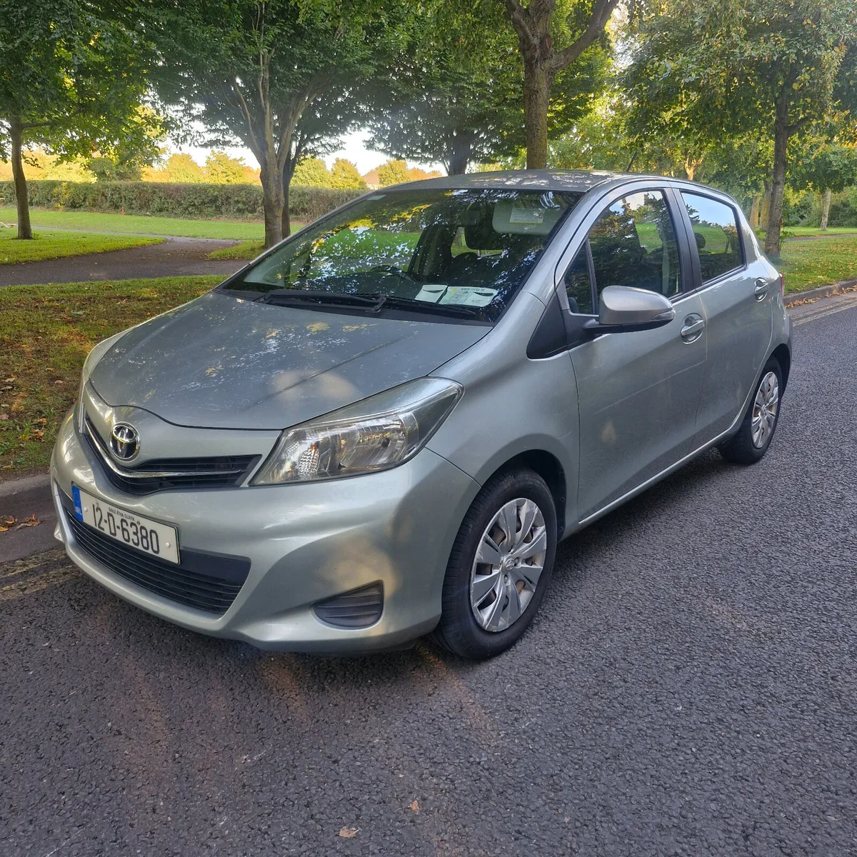 Toyota Yaris Reverse camera Low KMs 2012 - Image 2