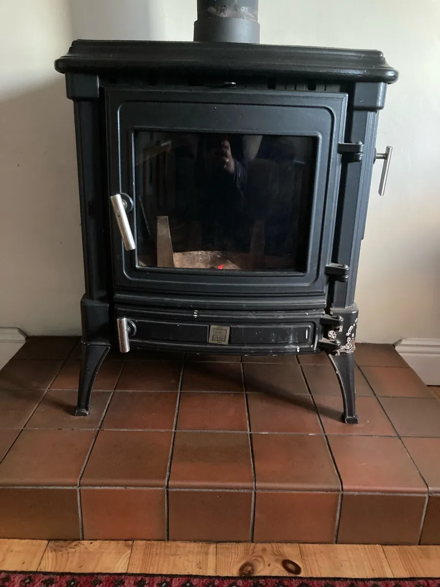 Stove - Image 1