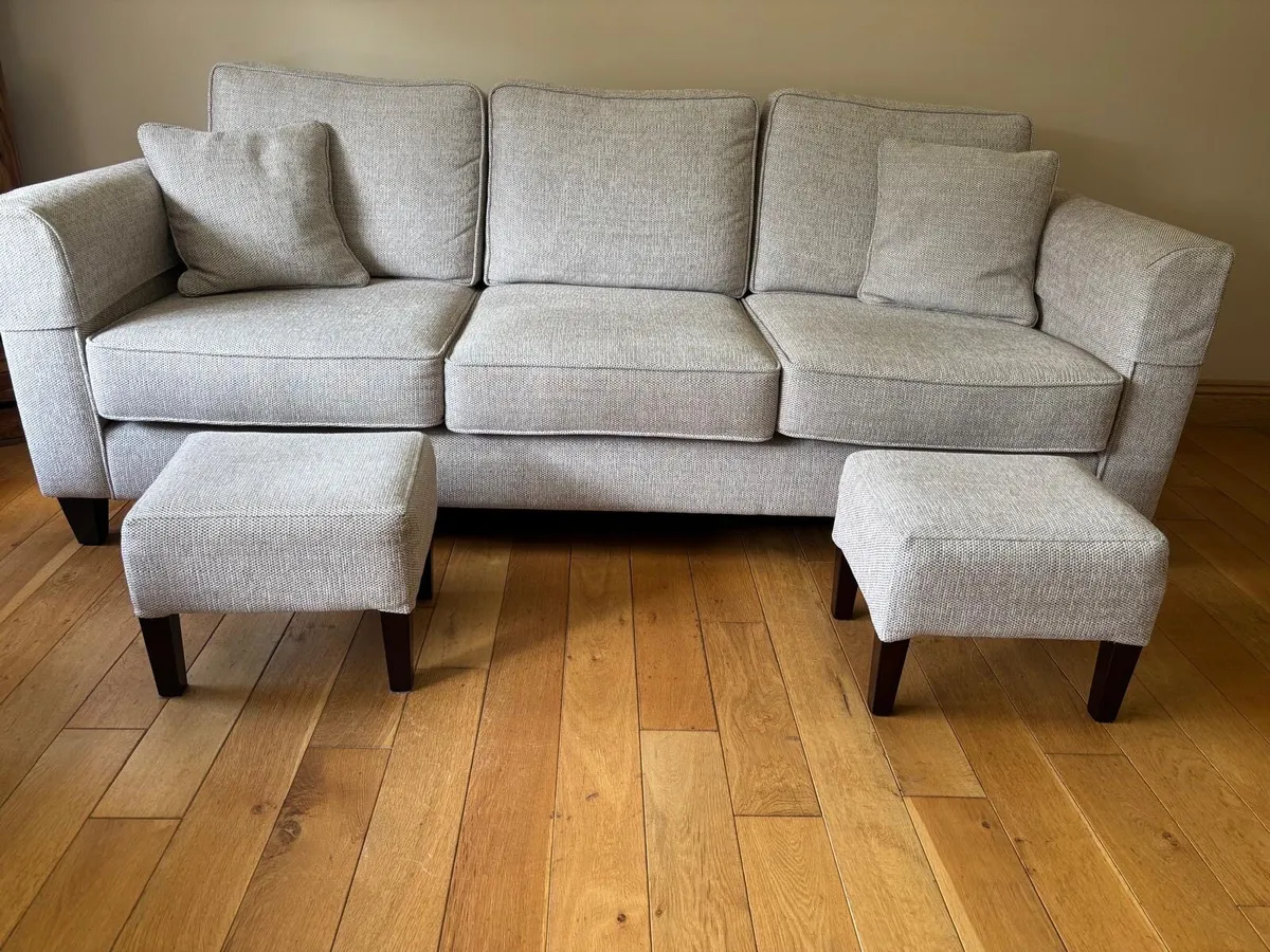Finline Company - Sofa & 2x Armchair Suite - Image 1