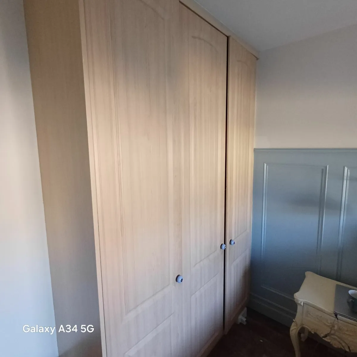 Wardrobe and bedside lockers - Image 4