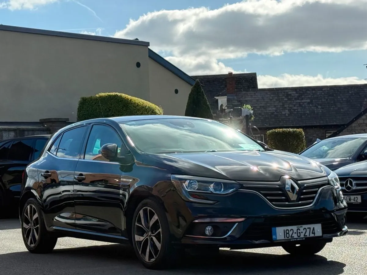 Renault Megane Dynamique S NAV DCI 110 5DR  high - Image 3