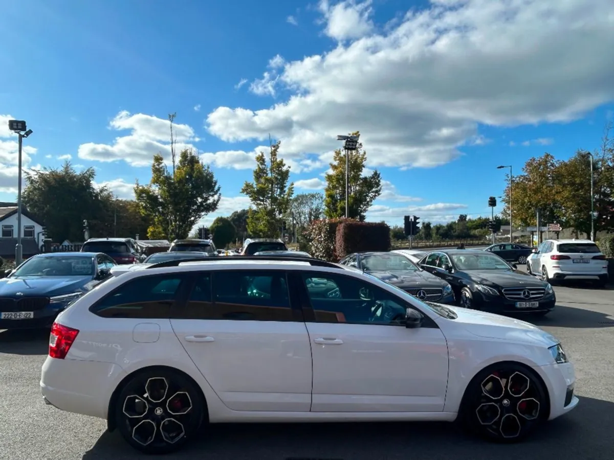 Skoda Octavia VRS Combi RS 2.0tdi 184HP Estate - Image 4