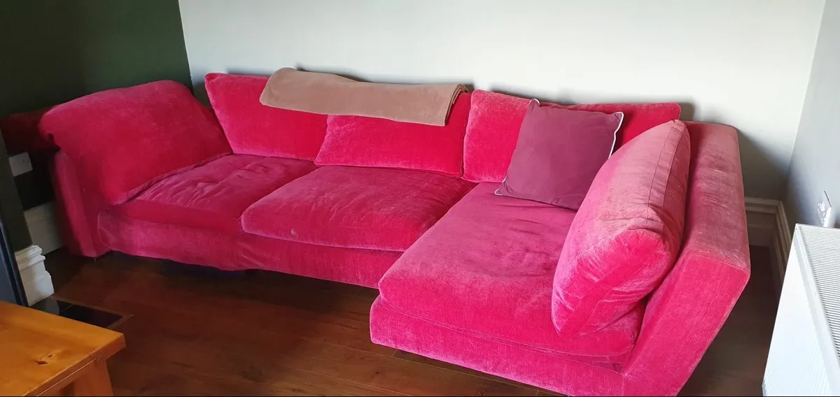 L shaped couch. - Image 1