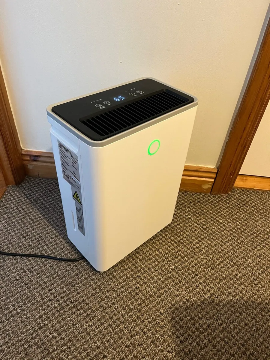 DEHUMIDIFIER - Image 2