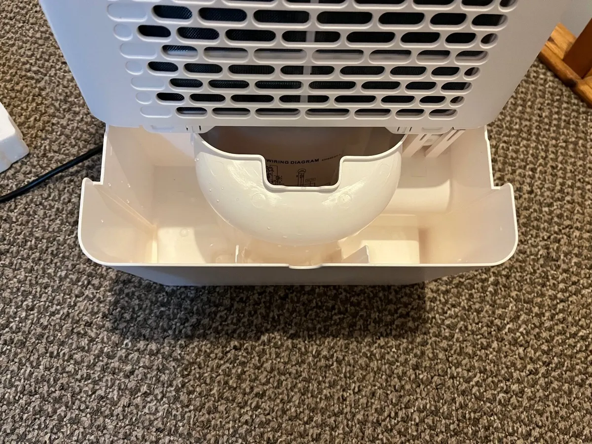 DEHUMIDIFIER - Image 4