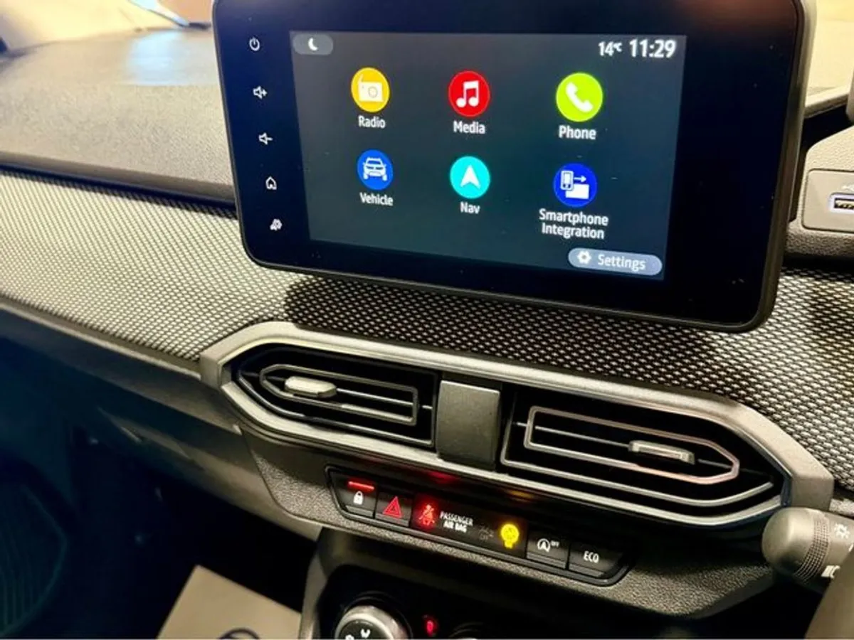 Dacia Sandero Comfort TCE - Image 3