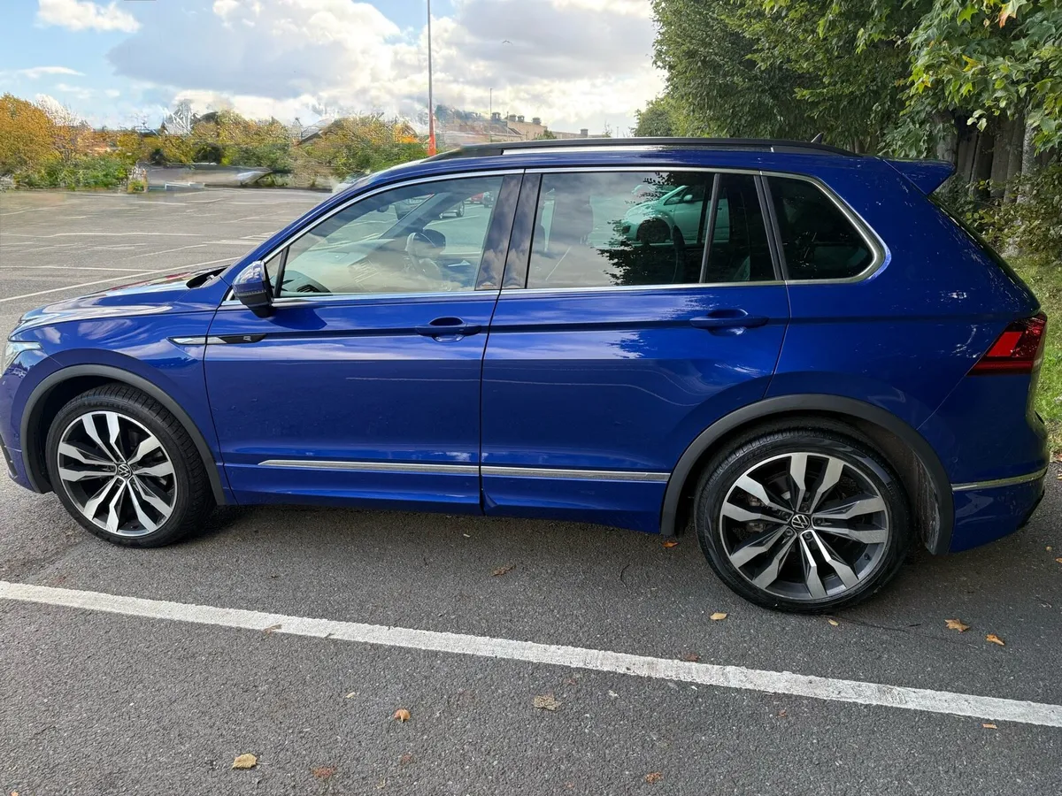 Volkswagen Tiguan R-Line 1.5 TSI Petrol DSG - Image 4