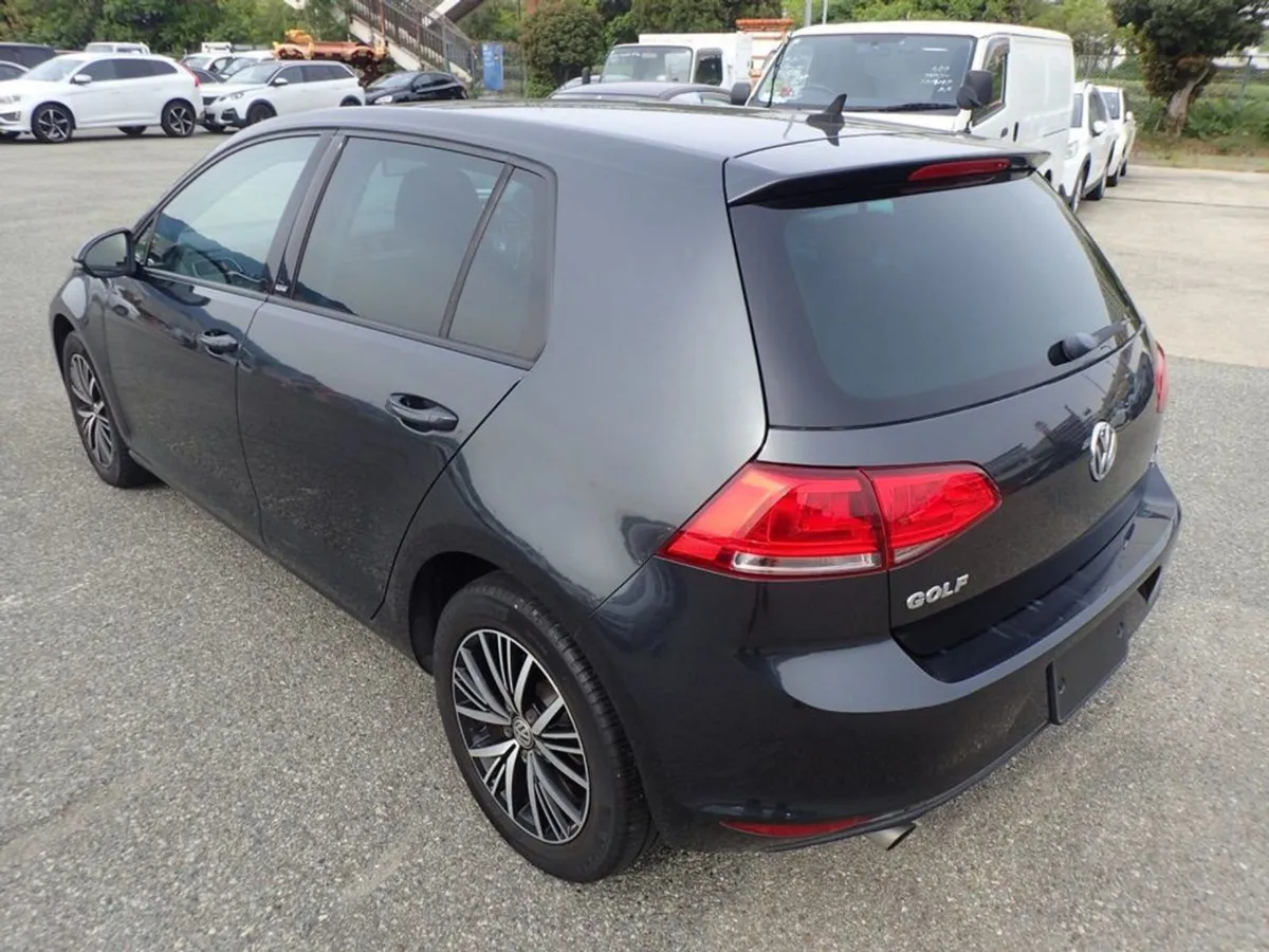 Volkswagen Golf 1.2 Highline 5Dr H/B Automatic - Image 3