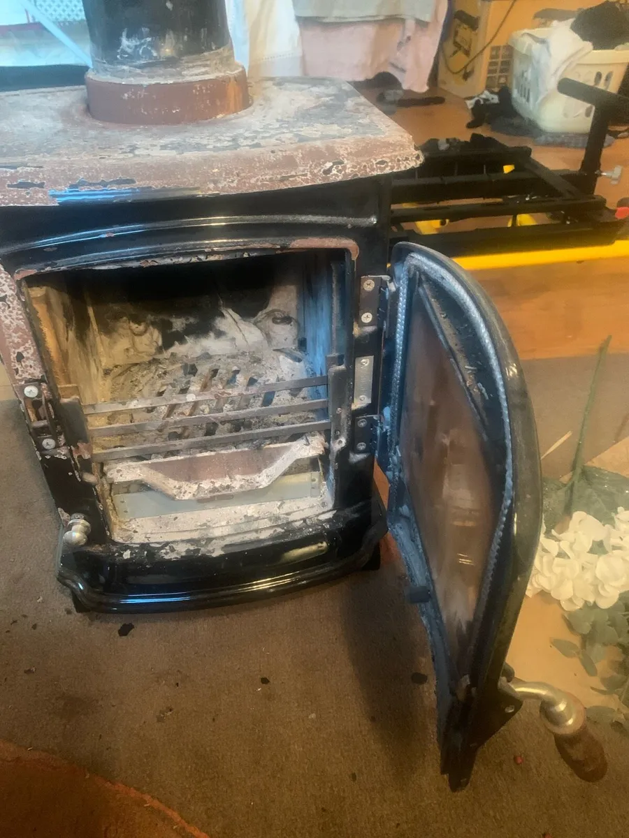 Stanley stove - Image 2