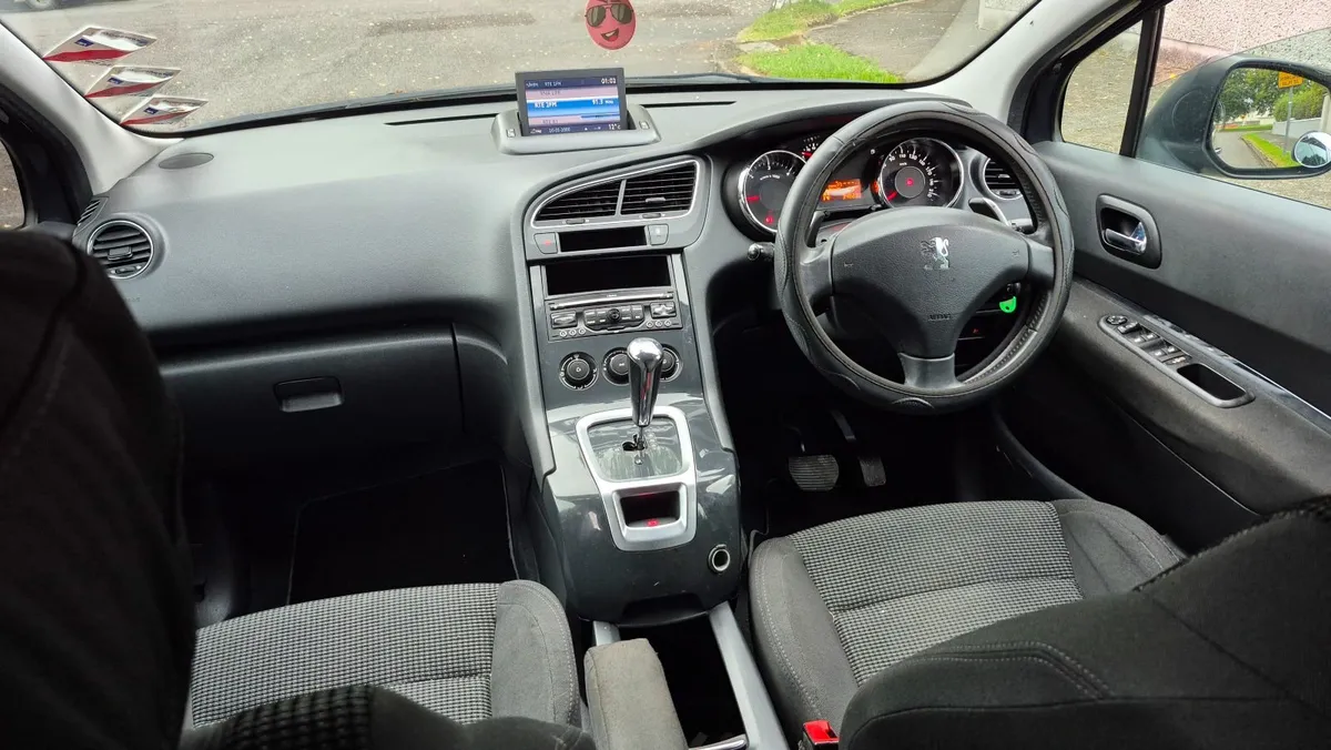 2011 Peugeot 5008 Automatic - Image 3