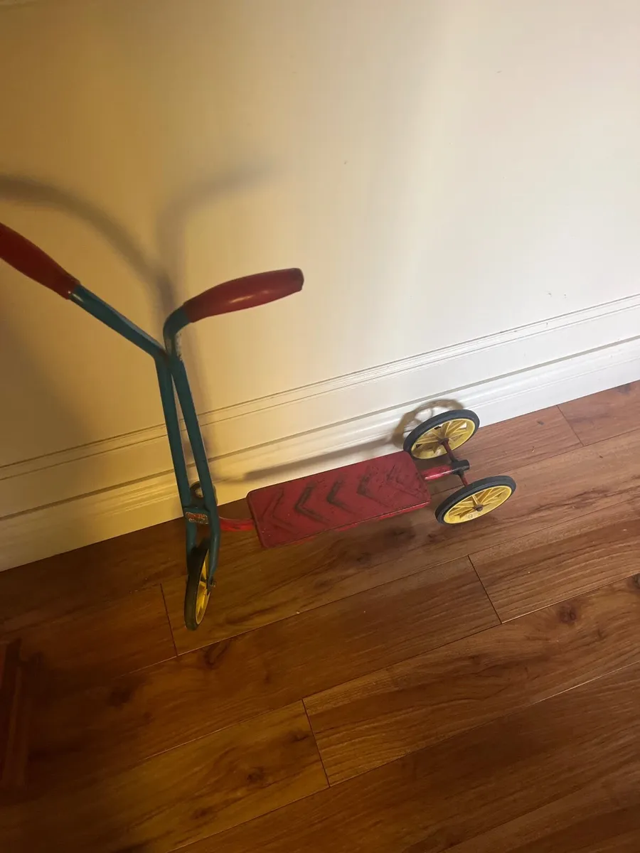 Scooter - Image 2