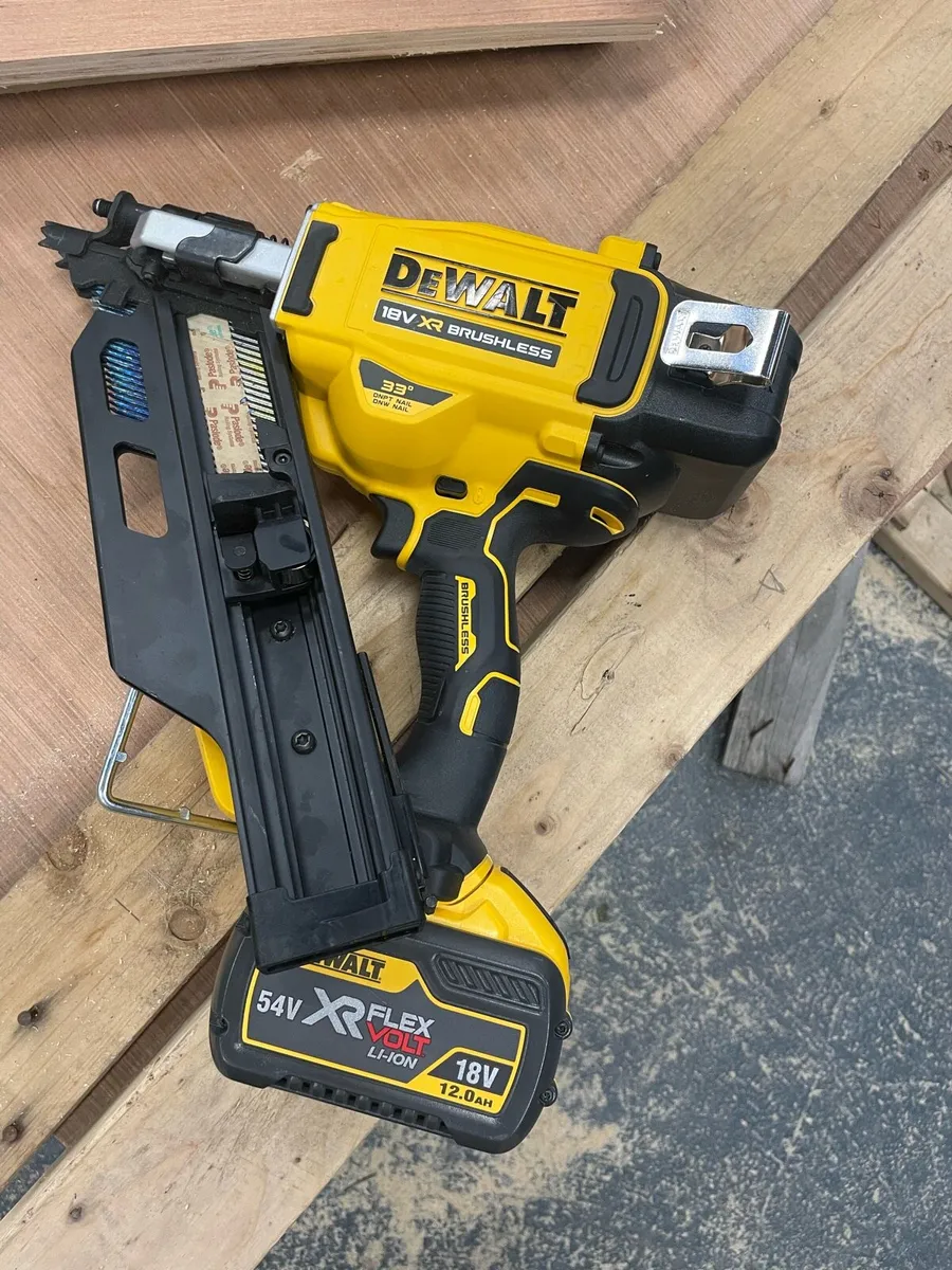Dewalt New Model framer 12amp - Image 1
