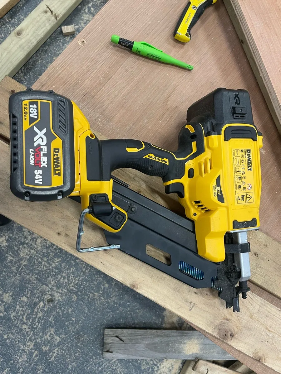 Dewalt New Model framer 12amp - Image 4