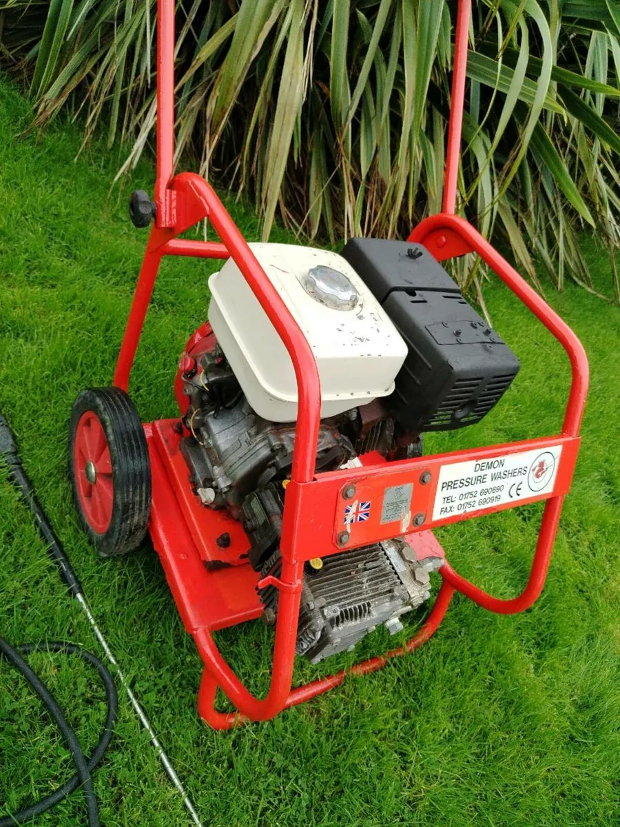Power washer - Image 1