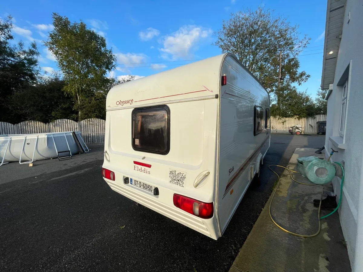 4 birth caravan - Image 3