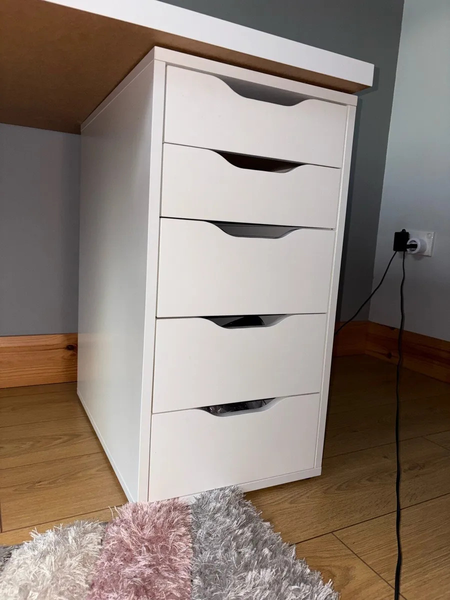 Alex drawers - Image 1