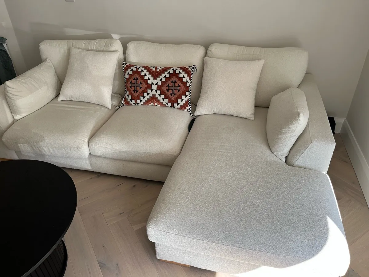 Calix Boucle Sofa - Image 2