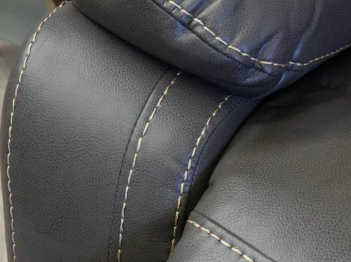 Porter leather sofas - Image 2