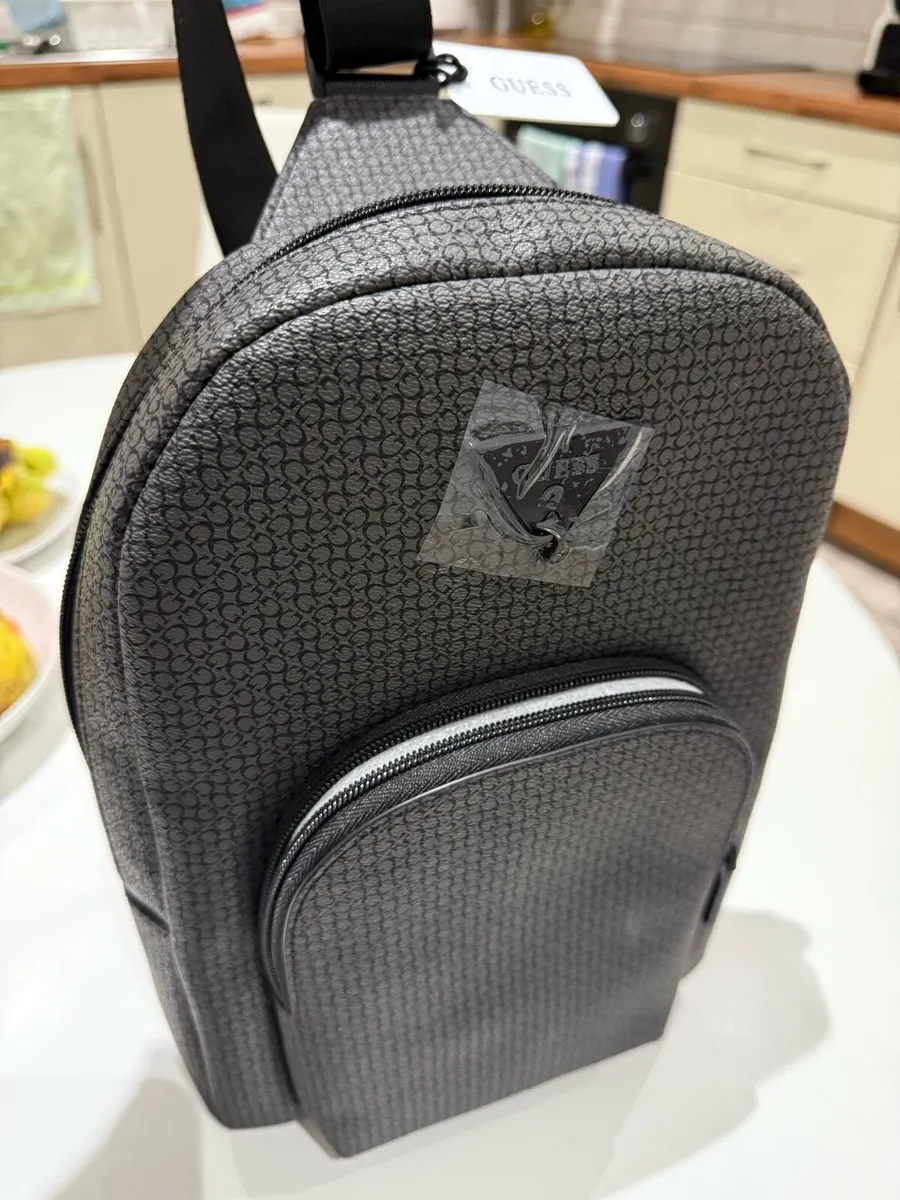 Guess backpack single strap - Image 1