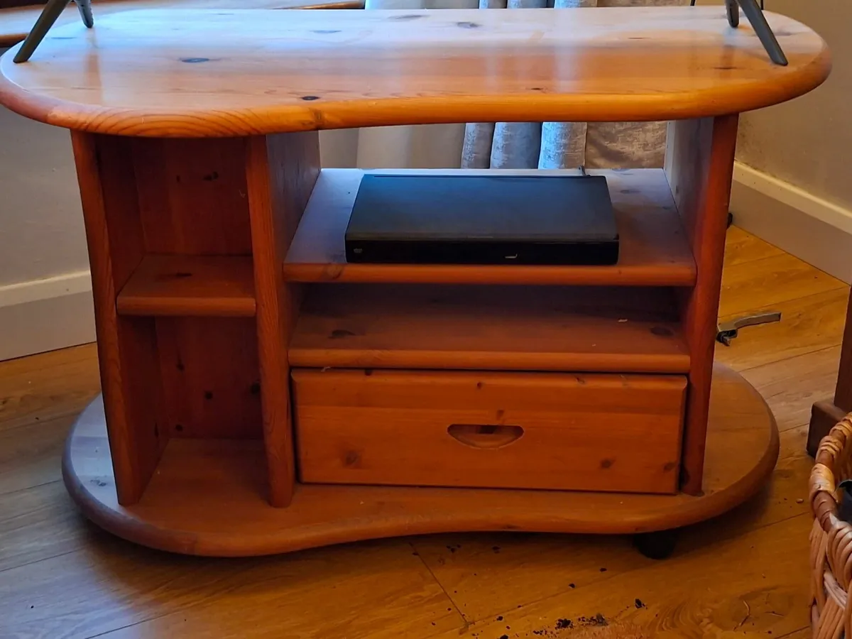 TV Unit - Image 2