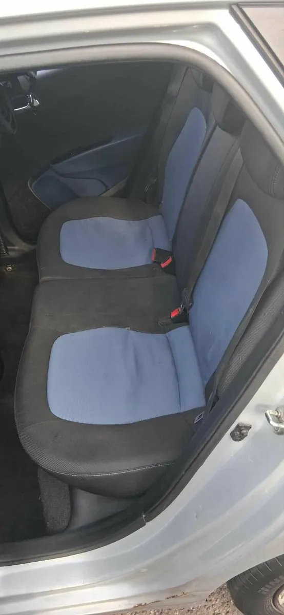 Hyundai i10 2015 - Image 2
