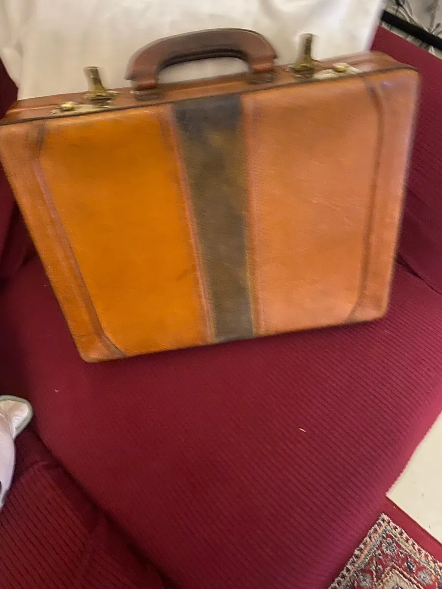 Vintage Leather Briefcase - Image 4