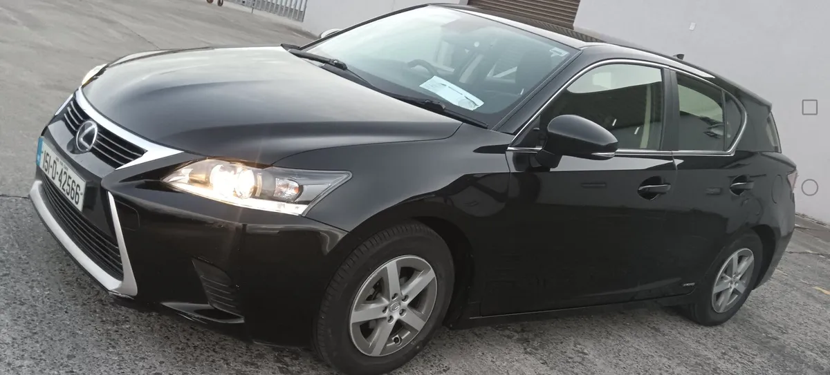 Lexus CT200H Petrol Hybrid 2015 - Image 2