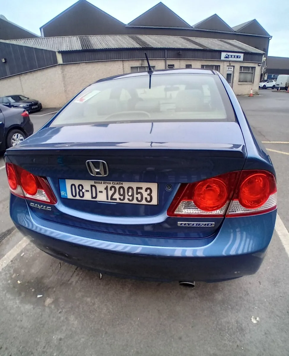Honda civic - Image 4