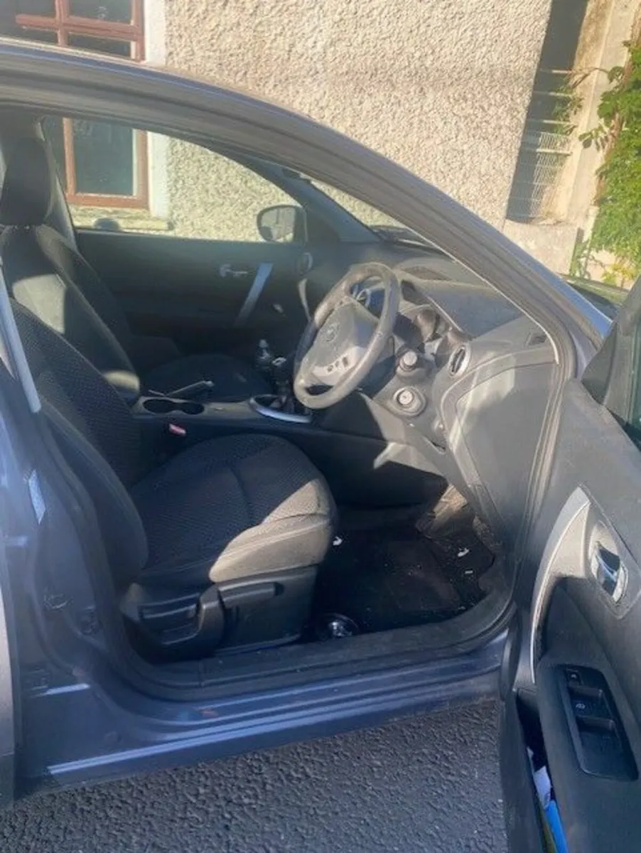 Nissan Qashqai 2008 - Image 2