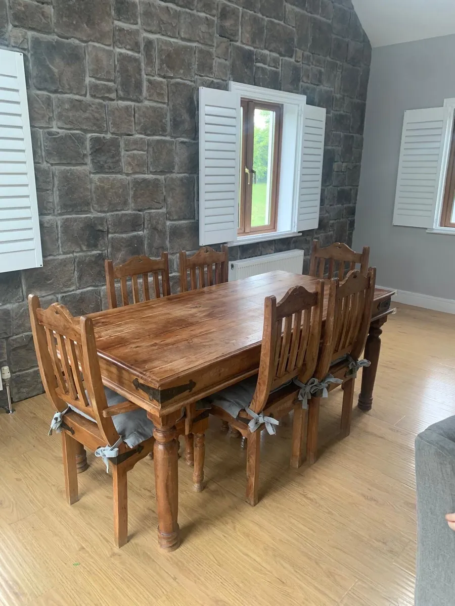 Solid Wood Dinning Table